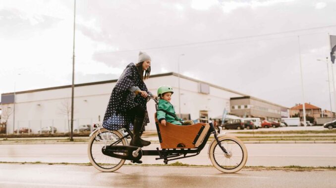Cykelsemester med barn – packlista, tips och rutter i södra Sverige (2) Städer att upptäcka med barn – på två hjul eller till fots